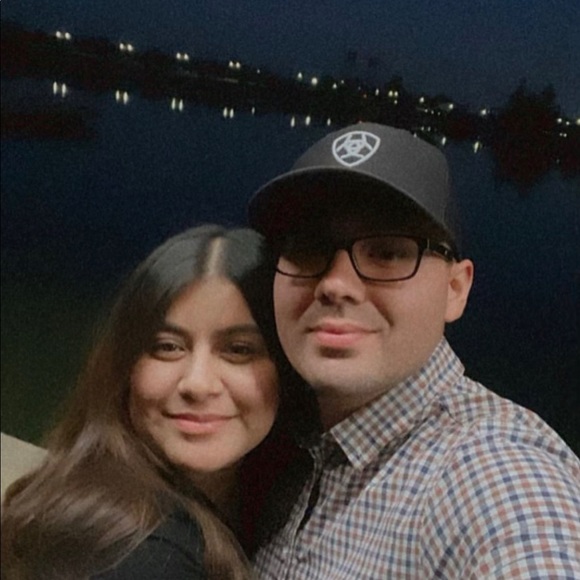 Meet your Posher, Caleb & Aliah - Picture 3 of 5